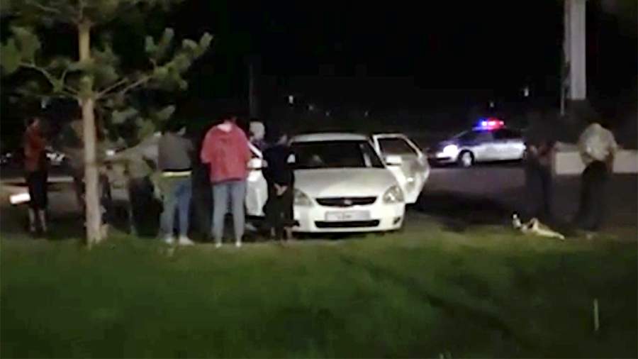 В Казахстане жители пытались покинуть район взрыва склада боеприпасов 