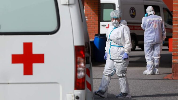 В Петербурге выявили минимум новых случаев COVID-19 за сутки с октября 