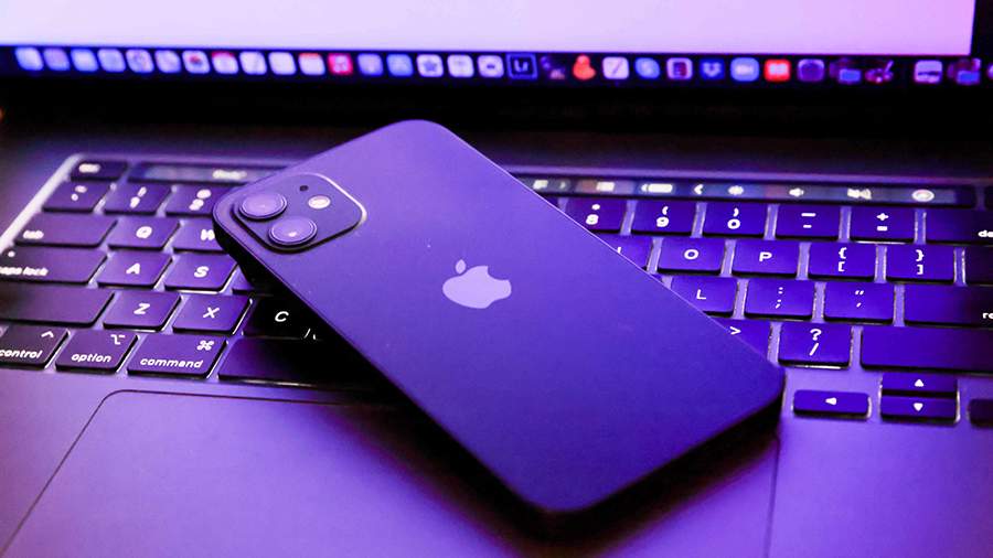Apple начнет проверять устройства на контент с детской порнографией 