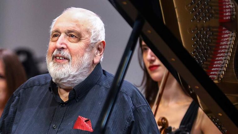 Умер дирижер Михаил Юровский в возрасте 76 лет 