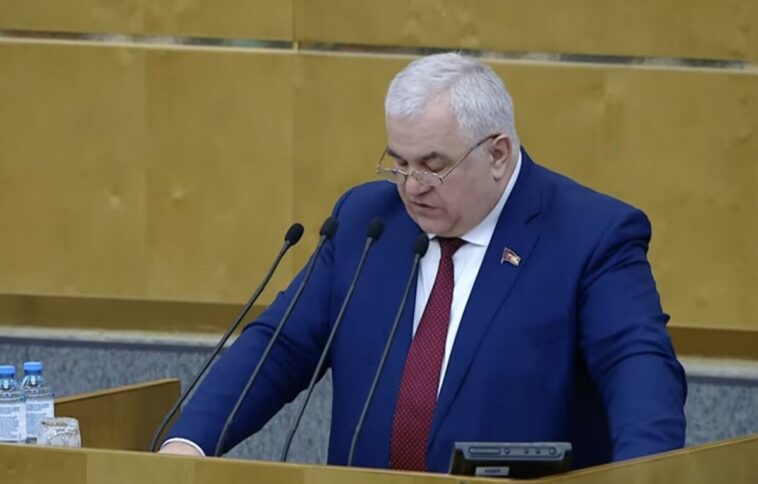 Лишили 13 зарплаты. 13 зарплата прикол. Картинка 13 зарплата. Долг по зарплате. Невыплата заработной платы.