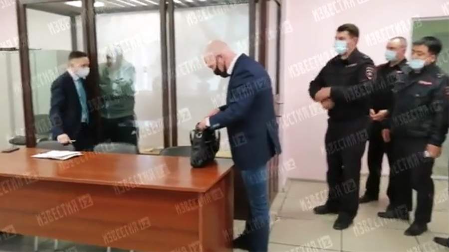 Появилось видео вынесения приговора экс-губернатору Сахалина Хорошавину 