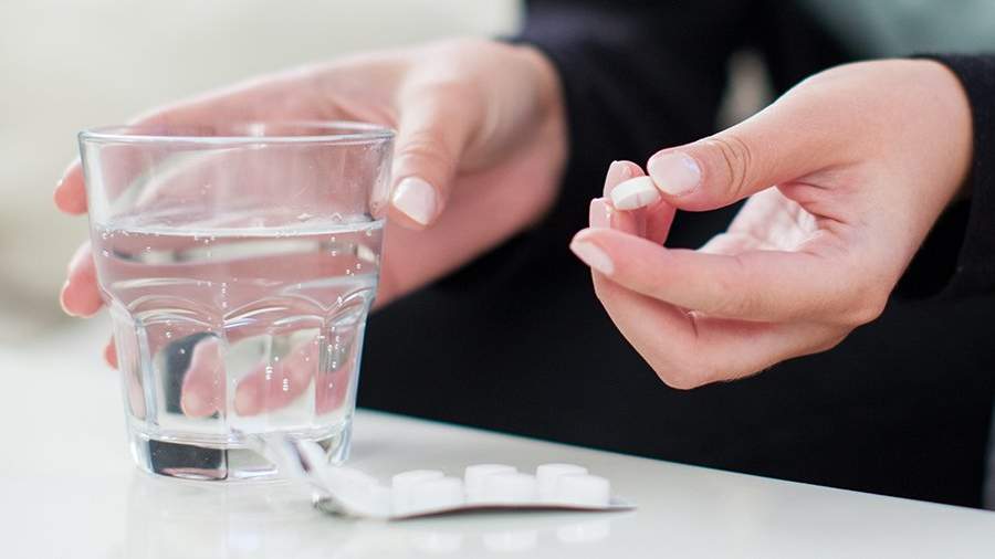 В России не ожидают дефицита ибупрофена из-за решения Reckitt передать бизнес 