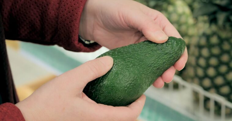 Как ускорить процесс созревания авокадо, чтобы оно стало мягким и нежным