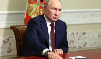 Путин напомнил о святой обязанности вооруженных сил