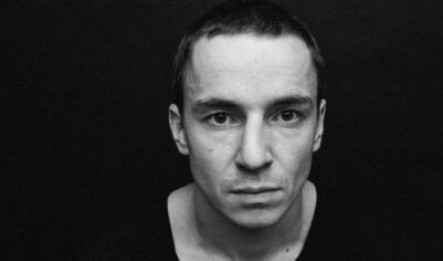 Актер Григорий Чабан потерял сознание во время спектакля в Санкт-Петербурге
