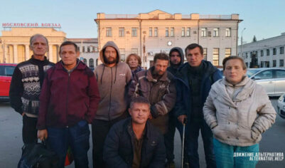 «Заводили в угол, дальше только крики». Как я две недели работал за еду на ферме у цыган