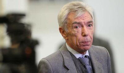 Телеведущий Николаев попал в реанимацию после обморока