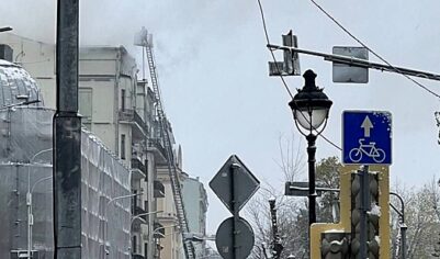 В центре Москвы горит дом Зураба Церетели