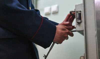 Двое военных получили пожизненные сроки за убийство девяти человек в Волновахе