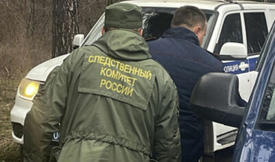В Липецке полицейский выстрелил в приятеля в служебной машине