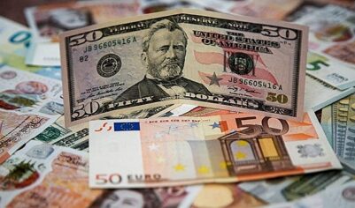Курс евро опустился по отношению к доллару до самого низкого уровня за два года