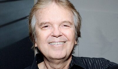 Умер Ларри Тэмблин, американский актер и фронтмен группы The Standells
