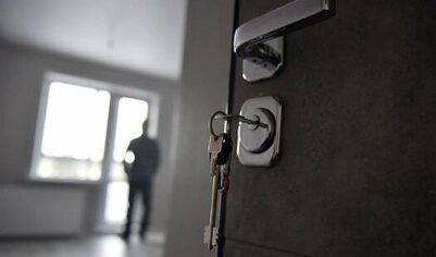 Мошенники выманили у российского экономиста более десяти миллионов рублей