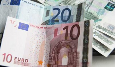 ЦБ понизил курс доллара и евро на 18 апреля