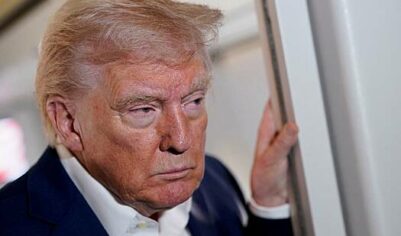 Трамп продлил санкции против российских судов