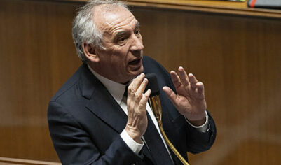 Премьер Франции предупредил, что политика Трампа ударит по самим США