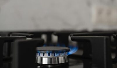 Российский газ поступает на Украину окольными путями: как такое возможно