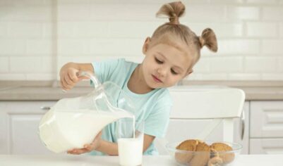 Что съесть, чтобы уснуть: продукты, которые помогут наладить сон