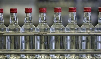 В России сократилось производство водки и коньяка