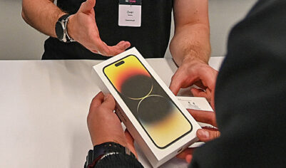 Перенос производства iPhone в Индию назвали невозможным