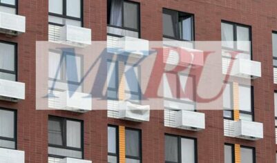 «Сначала был визг»: жительница ЖК рассказала о падении на кондиционер голого громилы