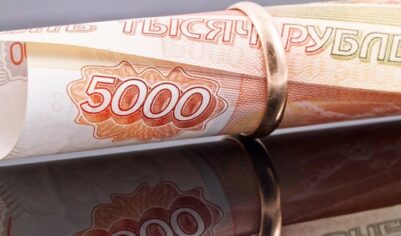 Супругов перед разводом будут жестоко бить рублем?