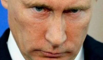 «Нужно больше давить на Путина. Просит слишком много»: Трампа поймали за язык