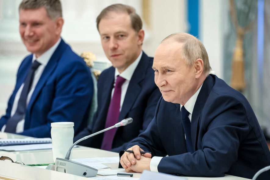 Работа в КГБ, дефицит картошки и возвращение McDonald's: что Путин обсуждал с бизнесменами