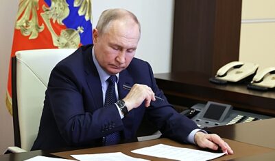 Путин подписал закон о защите русского языка в публичном пространстве