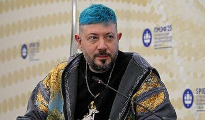 Артемий Лебедев модерировал сессию на ПМЭФ