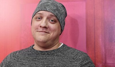 Актер Роман Попов ослеп на один глаз после рецидива рака