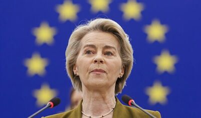 Фон дер Ляйен анонсировала санкции против «Северных потоков» и российских банков