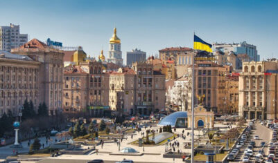 В Киеве прошли масштабные протесты впервые с объявления военного положения (ВИДЕО)