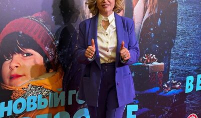 Пятидесятилетняя Алла Довлатова похвасталась фигурой в купальнике, как у девочки в Сочи (видео)