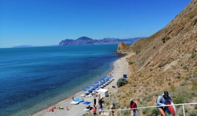 Песчаная ловушка: юноша оказался заживо погребен на пляже