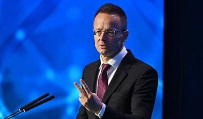 Сийярто назвал полным провалом санкции ЕС против России