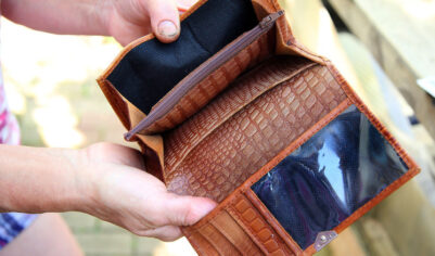 «Должность одна, а зарплаты разные»: с чем связаны диспропорции на региональных рынках труда