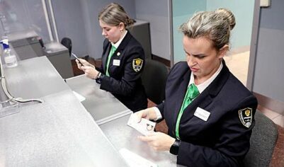 Азербайджанцев стали дополнительно допрашивать в аэропортах России
