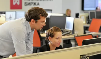 Индекс РТС перешел к росту после публикации ЦБ курса доллара