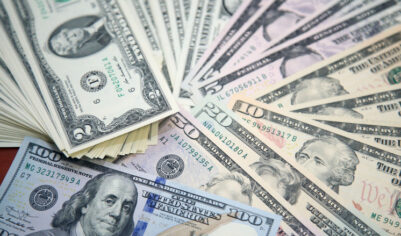 ЕС упорно пытается снизить потолок цен на российскую нефть до $45 за баррель: названы последствия