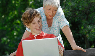 Бабушкин стартап: российские пенсионерки раскрыли, почему их берут в аренду