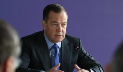 «Байден больше не президент». «Работайте ради Америки, прежде всего, дедули!»: Медведев ответил на угрозы Грэма* России