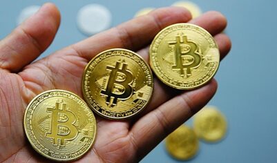 Курс биткоина впервые превысил $113 тысяч