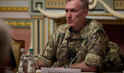 ВС РФ прорвали оборону Волчанска: глава британского генштаба срочно вылетел в Киев