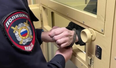 «Когда защелкиваешь наручники, испытываешь оргазм». Бывший участковый — о мигрантах и пытках