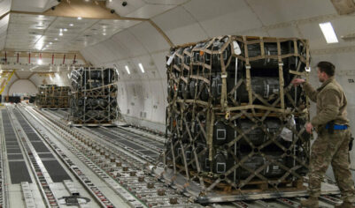 США остановили поставки Украине обещанных боеприпасов. Самим не хватает
