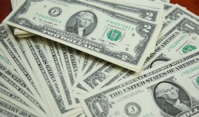 Экономист Дроздов: «Избавляться от валюты сейчас точно не следует»