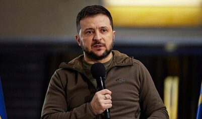 Зеленский ввел санкции против судов, перевозящих российскую нефть