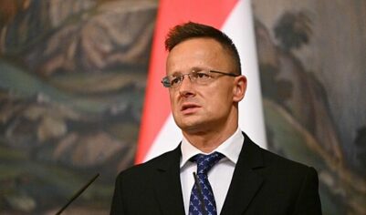 В Венгрии заявили о приостановке поставок нефти из России из-за Украины